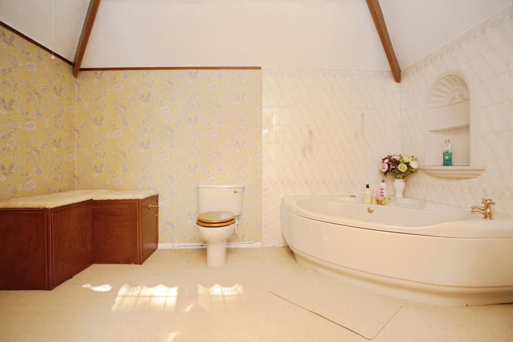 Bathroom No: 10