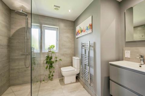 38 Kiplin Drive, Norton, Doncaster, DN6 9GD