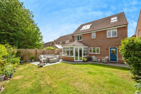 38 Kiplin Drive, Norton, Doncaster, DN6 9GD