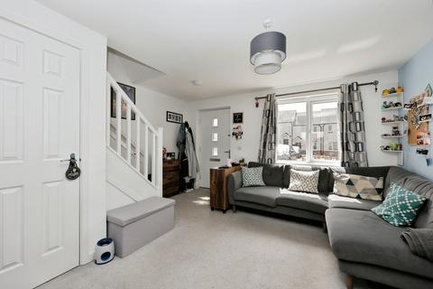 2 bedroom terraced house for sale, Rosslyn Crescent KY1