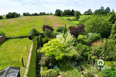 14 Hillside, Mendham, Harleston, IP20 0JF
