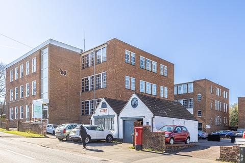 Office to rent, Pixmore Ave Letchworth Garden City SG6 1JG