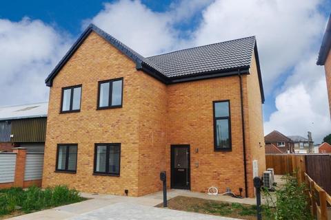 Office to rent, 1 Collar Close Shefford SG17 5YL