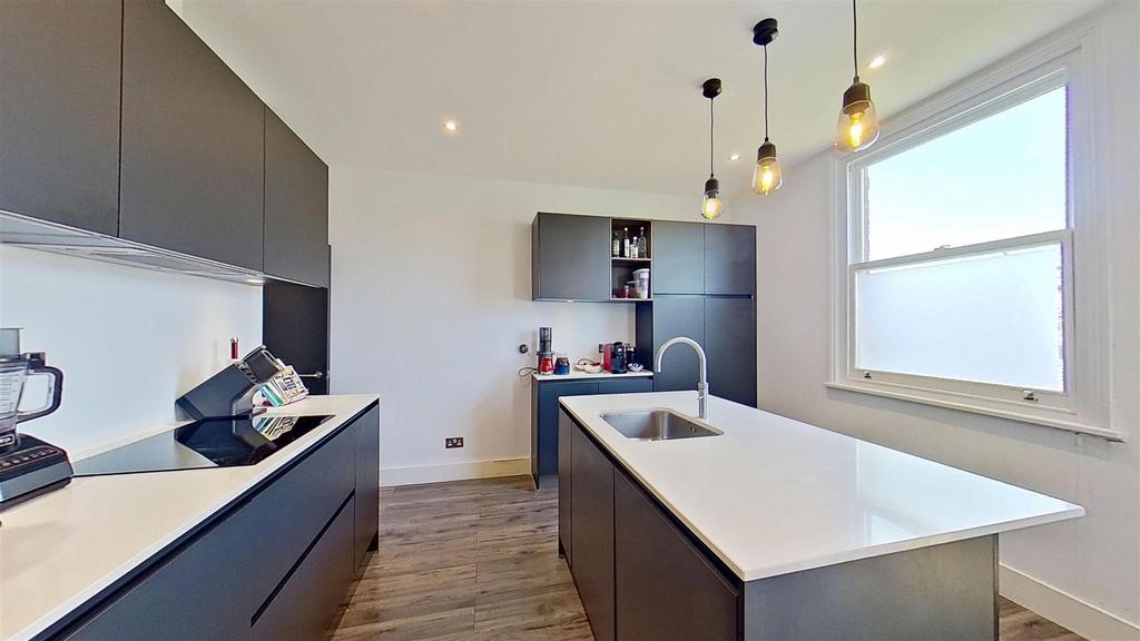 Swaby-Road-Earlsfield-Road-SW18-06182025 151530.jp