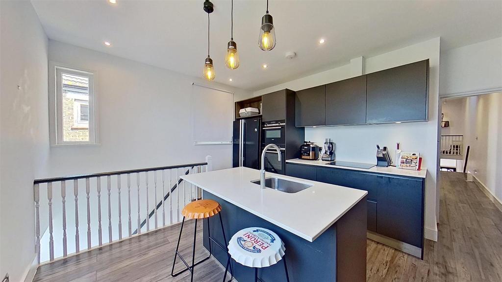 Swaby-Road-Earlsfield-Road-SW18-06182025 151511.jp