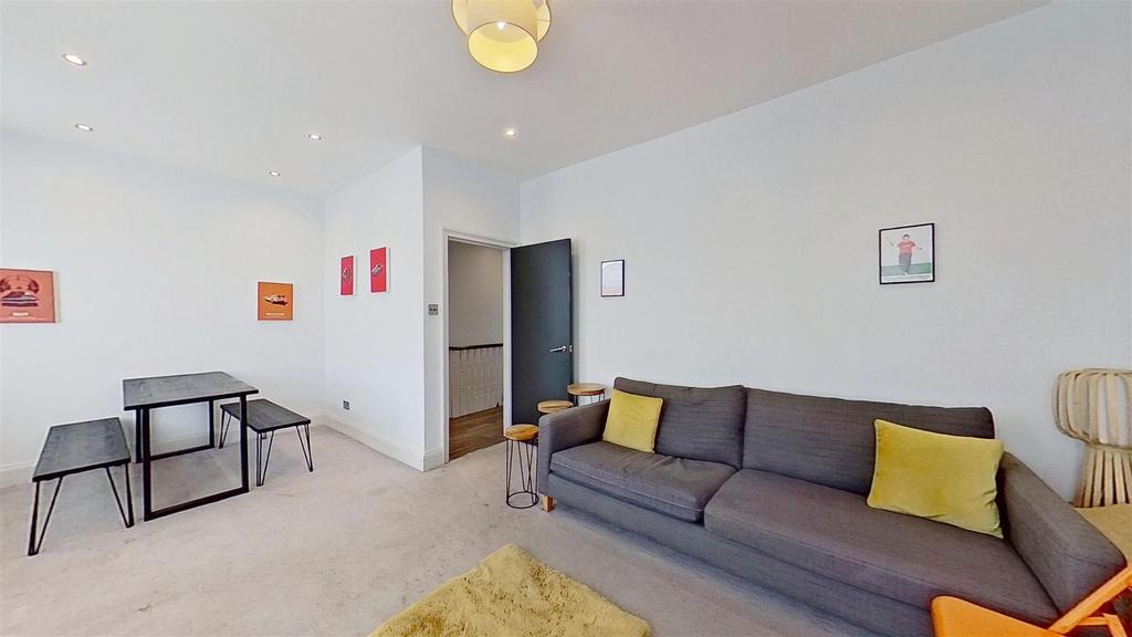 Swaby-Road-Earlsfield-Road-SW18-06182025 151218.jp