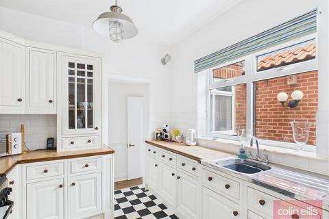 undefined, Manor Road, Scarborough