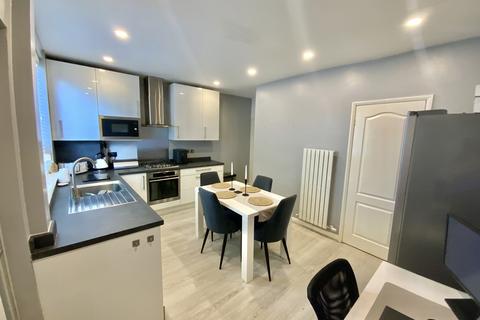 2 bedroom terraced house for sale, Hind Hill Street, Greater Manchester OL10