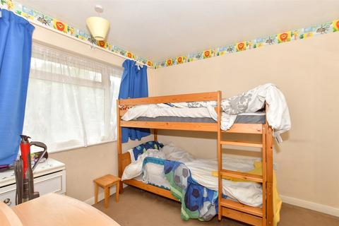 25 Anglesey Close, Crawley, RH11 9HG
