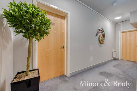 2 bedroom apartment to rent, Cannon Wharf, King Street
