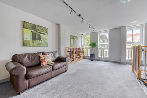 2 bedroom apartment to rent, Cannon Wharf, King Street