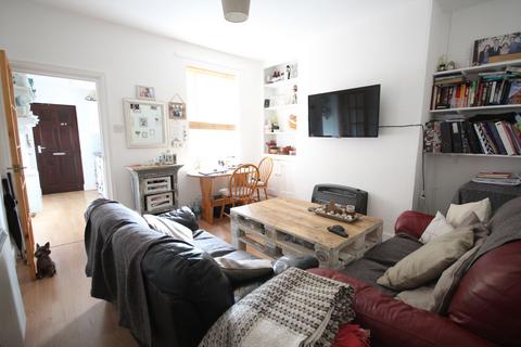 2 bedroom terraced house to rent, Junction Street, Derby DE1