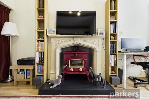 undefined, Newland, Witney, Oxfordshire, OX28