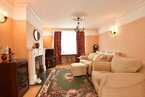 13 Marmion Close, London, E4 8EN