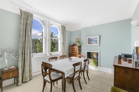 4 bedroom flat for sale, Crescent Road, Kingston Upon Thames KT2