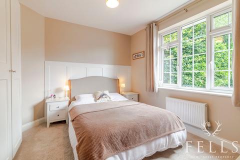 15 Woolsbridge Road, St Leonards, Ringwood, BH24 2LP