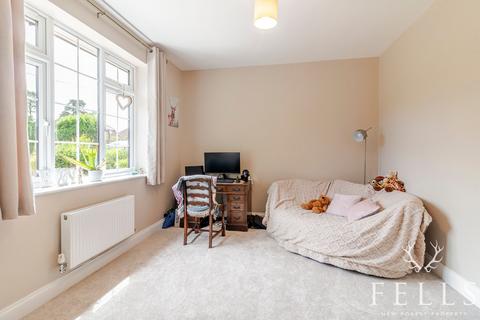 15 Woolsbridge Road, St Leonards, Ringwood, BH24 2LP
