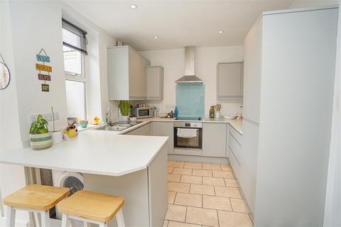 4 bedroom terraced house for sale, Royston Road, Bideford