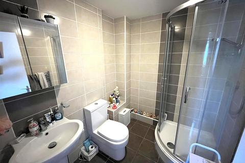 18 Bramble Drive, Chippenham, SN15 3PH