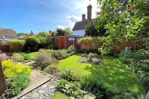 4 bedroom semi-detached house for sale, Essex Avenue, Didsbury