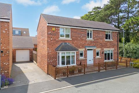 9 Betournay Close, Raunds, Wellingborough, NN9 6FD