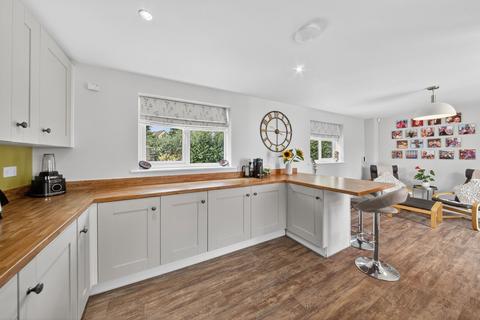 9 Betournay Close, Raunds, Wellingborough, NN9 6FD