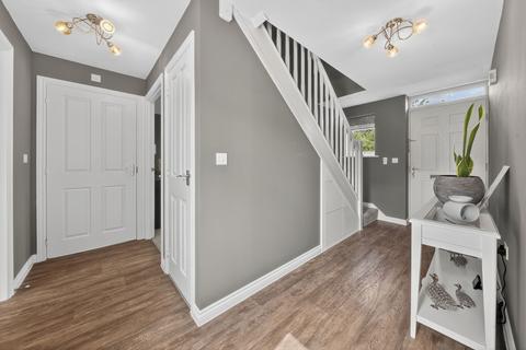 9 Betournay Close, Raunds, Wellingborough, NN9 6FD
