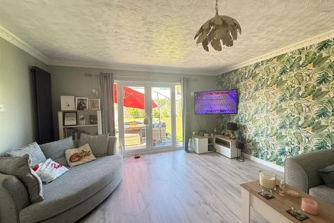 5 bedroom detached bungalow for sale, Llwyn Y Bryn, Ammanford SA18
