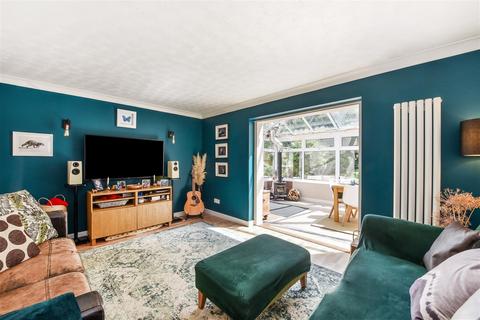 3 bedroom detached house for sale, The Vale, Horndean