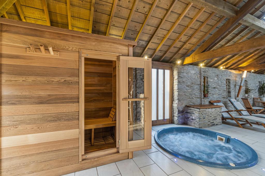 Sauna &#43; Jacuzzi