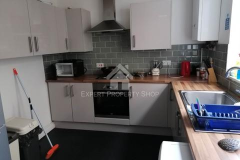 undefined, *AVAILABLE NOW*Room 1.  Watson Road.Worksop.