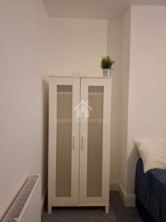 undefined, *AVAILABLE NOW*Room 1.  Watson Road.Worksop.