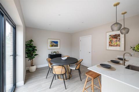 undefined, 24 - 26 Weatherhill Road, Smallfield, Horley