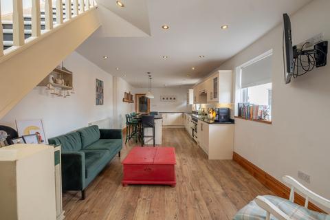 3 bedroom apartment for sale, South Clifton Street, Lytham, FY8