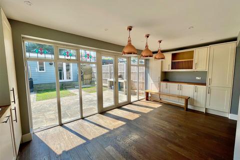 3 bedroom semi-detached house for sale, Brighton Road, NEWHAVEN