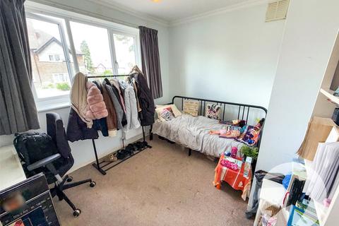 130 Gregory Crescent, London, SE9 5RY