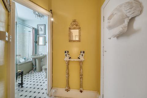 1 bedroom flat for sale, Jenner Road, Surrey GU1