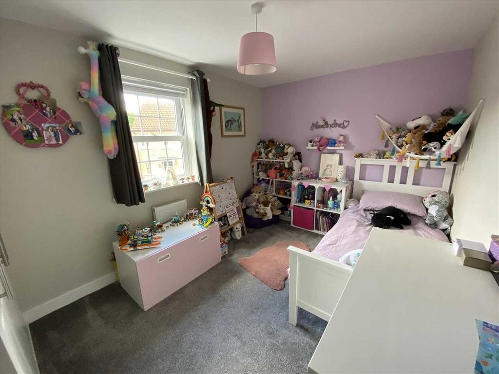 Bedroom 5: