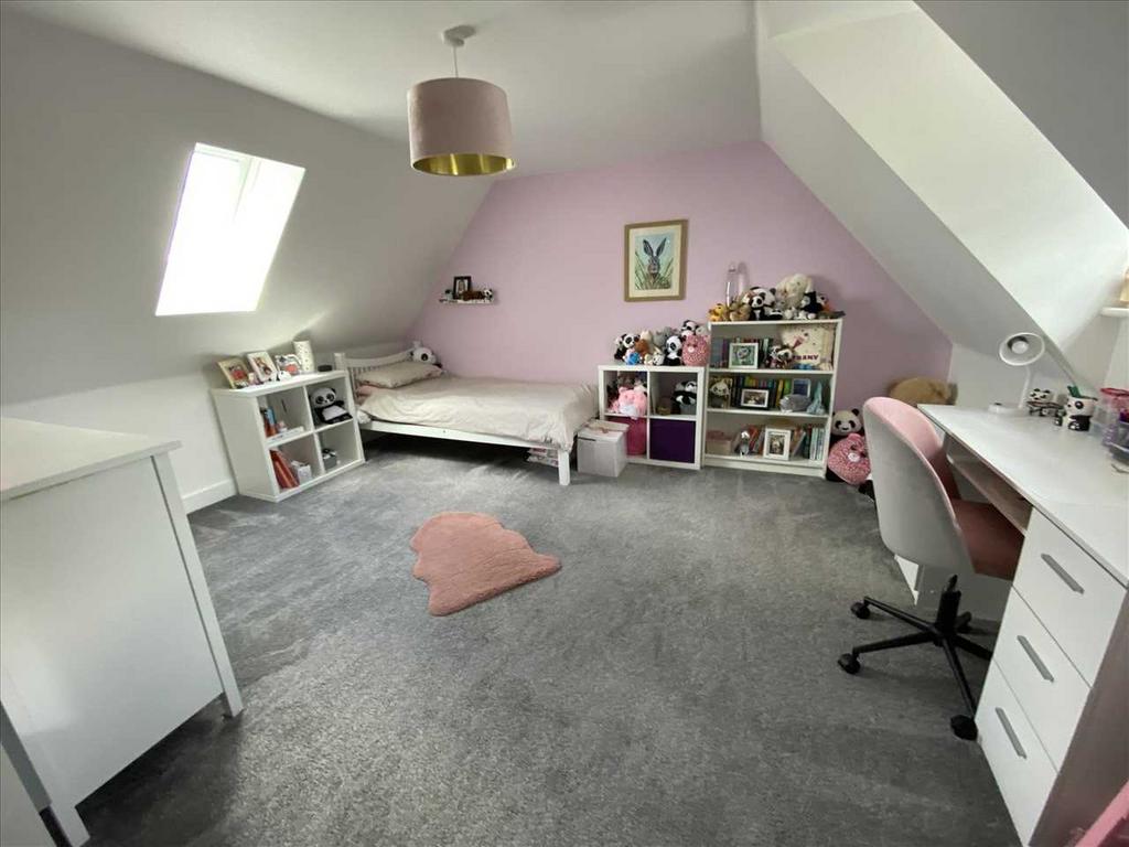 Bedroom 2: