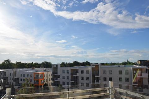 2 bedroom flat for sale, Glenalmond Avenue, Cambridge, CB2
