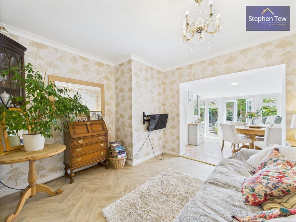 Living Room/Bedroom