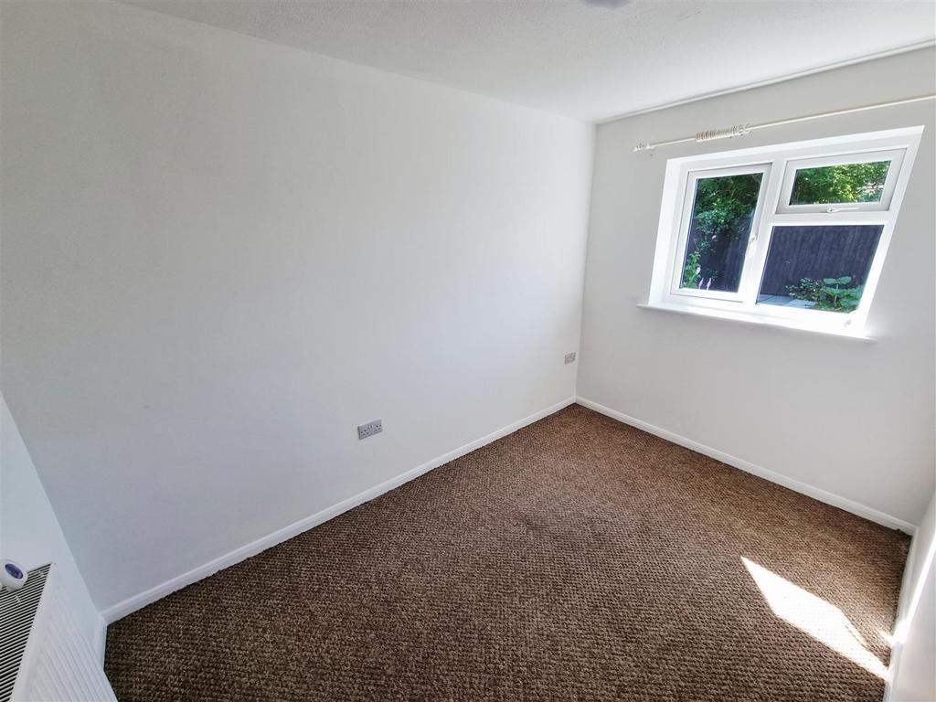 Bedroom 3.jpg