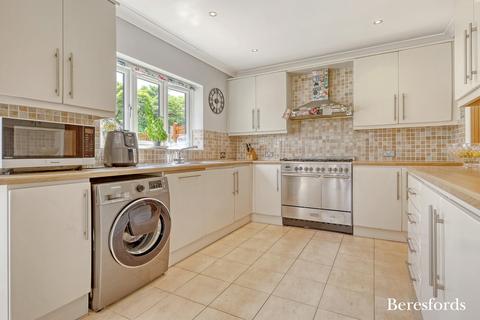 5 bedroom detached house for sale, Potash Road, Billericay, CM11
