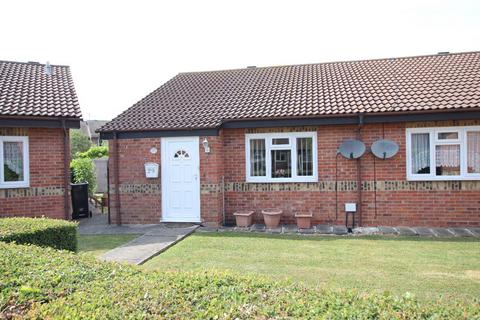 2 bedroom semi-detached bungalow for sale, Elmden Court, Clacton on Sea, CO15