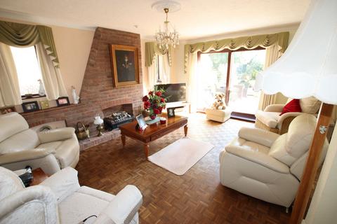 undefined, Manor Way, Holland on Sea, CO15
