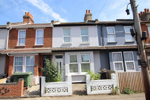 24 Dudley Road, Clacton-on-sea, CO15 3DN