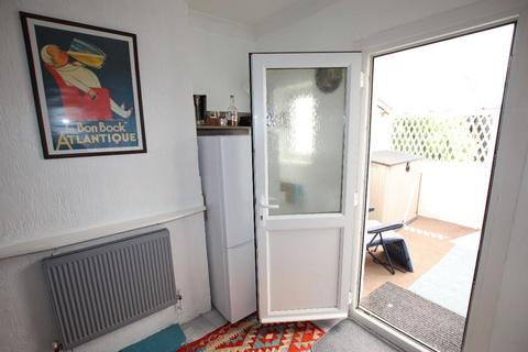 24 Dudley Road, Clacton-on-sea, CO15 3DN