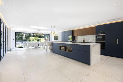 undefined, Oakleigh Park South, London, N20
