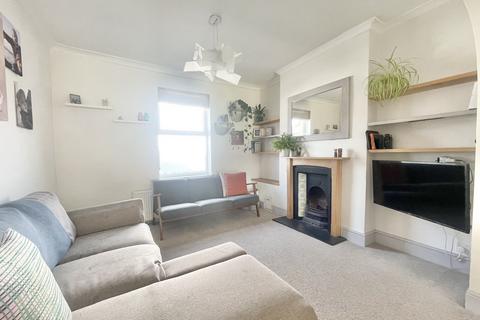 2 Fairfield Terrace, Exeter, EX2 9BD