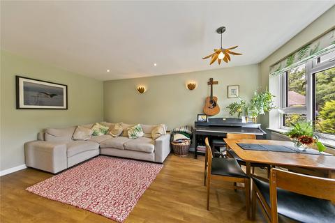 6 Beverley Road, Kingston Upon Thames, KT1 4DZ